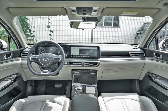 Kia K5 Sedan 4 Doors 5 Seats Left Steering Gasoline Cars 176kw Maximum Speed 220 Power
