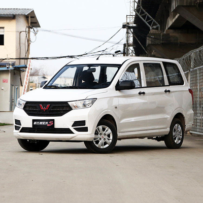 Delivering LHD Wuling Glory V Minibus Gasoline 1.5L High Speed 100km/h Manual Gear Box