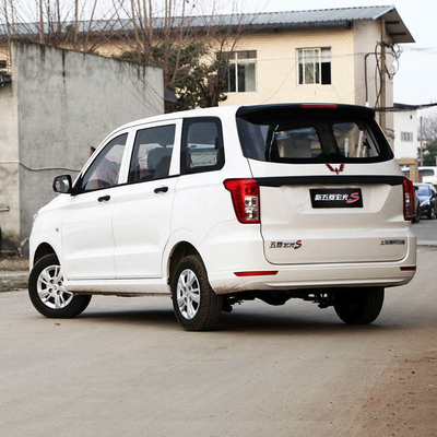 Delivering LHD Wuling Glory V Minibus Gasoline 1.5L High Speed 100km/h Manual Gear Box