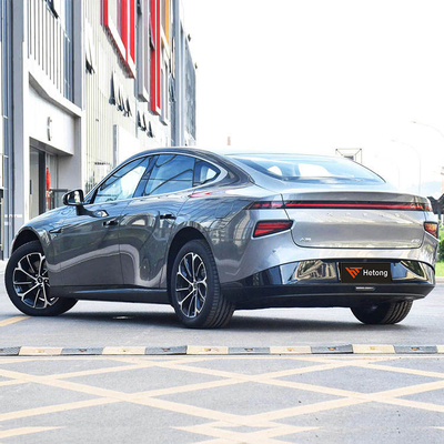 2022 Xpeng P7 586G Electric Vehicle 4 Wheel 5 Seats High Speed Red/White Chinese Cars