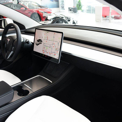 Customized 4-door 5-seater Sedan Tesla Model 3 Fairly High Speed EV with 5 Seats