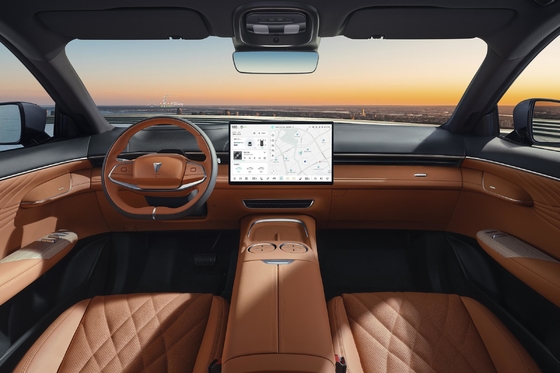 5 Seats Changan Deepal S7 Hybrid SUV EV Car with Left Steering and 2900mm Wheelbase