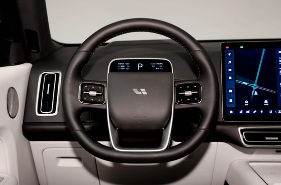 Li ONE L9 Electric SUV with Ternary Lithium Battery and Left-Handed Steering Wheel
