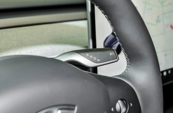 2022 Facelift 4WD Tesla 5 Seats Electric Vehicle for Mid-size Car Fuel 1000kg-2000kg
