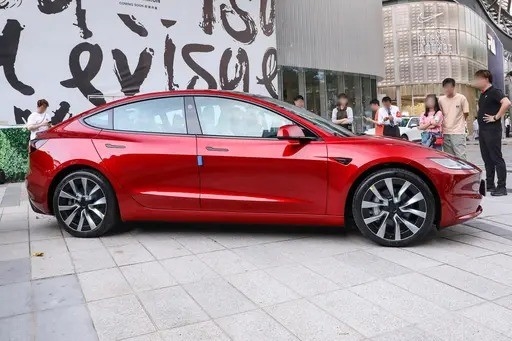 Pure Electric 2023 Tesla Model 3 All-wheel Drive 606km Range 0.67H Quick Charging